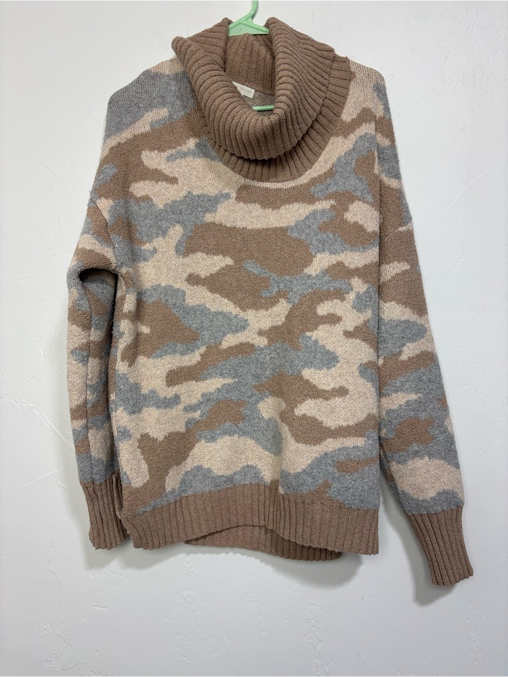 Christian Siriano Camo Turtleneck Cowl Knit Pullover Sweater Women's Large